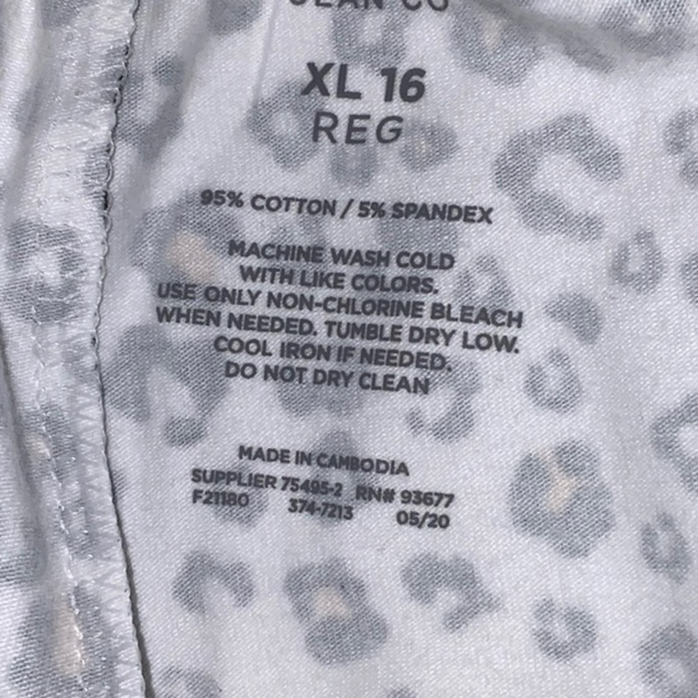 Arizona jean Co white / yellow / black cheetah pattern legging a ( Never Worn ) - Picture 7 of 7